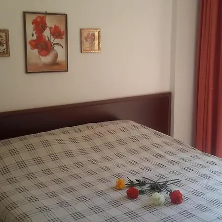 Twins Apart Lejlighedshotel *